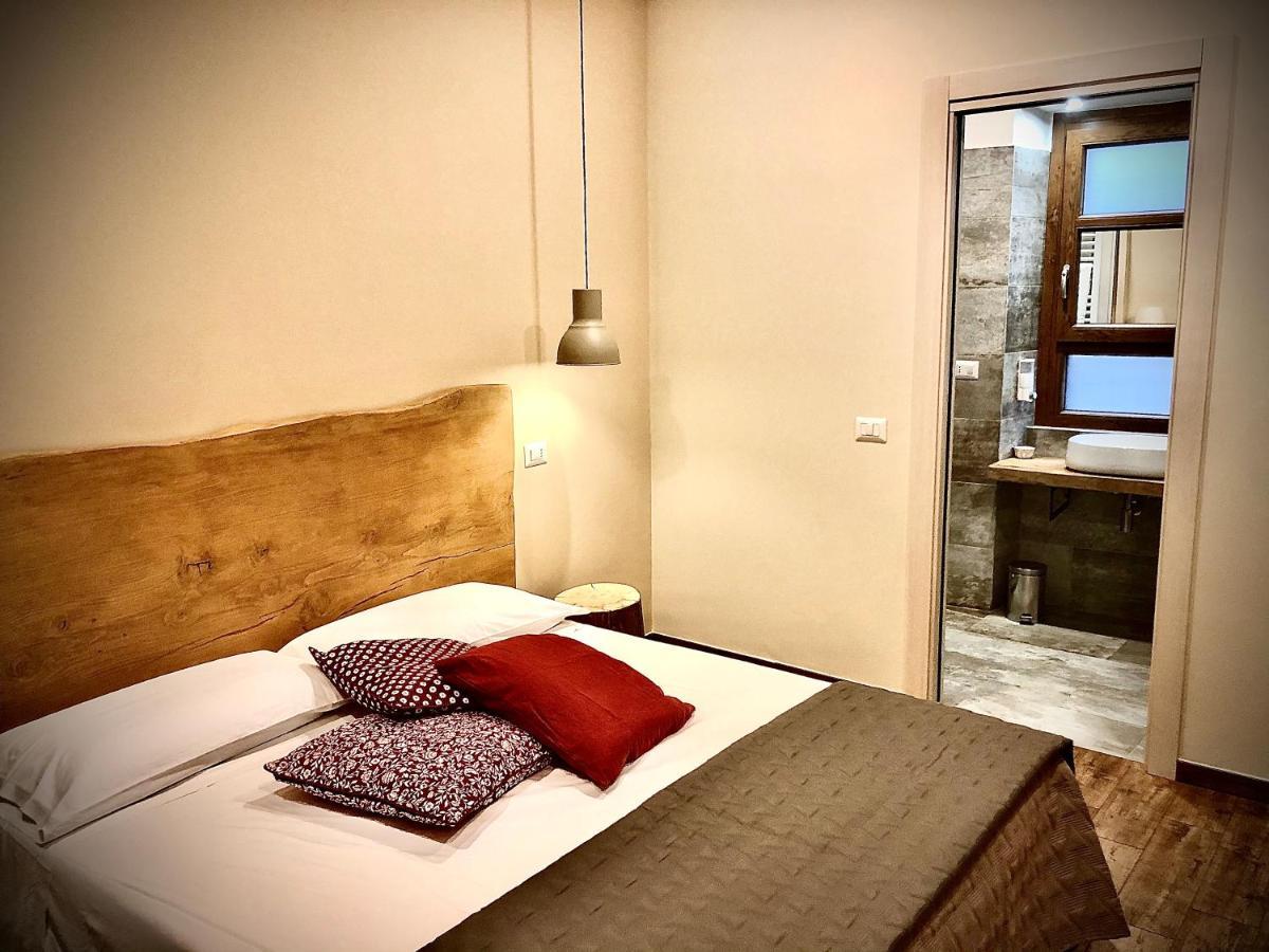 B&B Il Vicolo Caprarola Bagian luar foto
